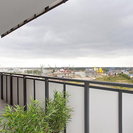 Ms Apartments Sky Tower VII Gdansk Bagian luar foto